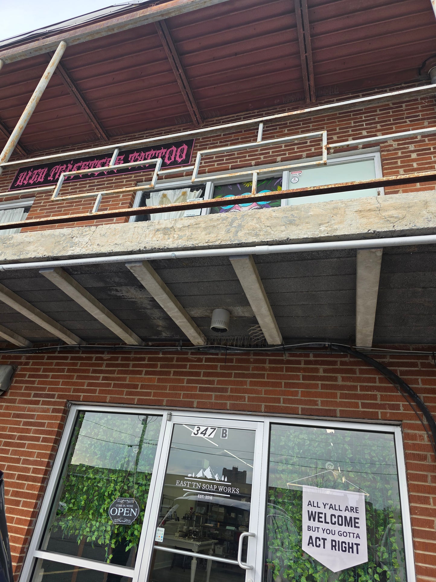 Candle Pouring & Sugar Scrub  OR  Beard Oil Experience